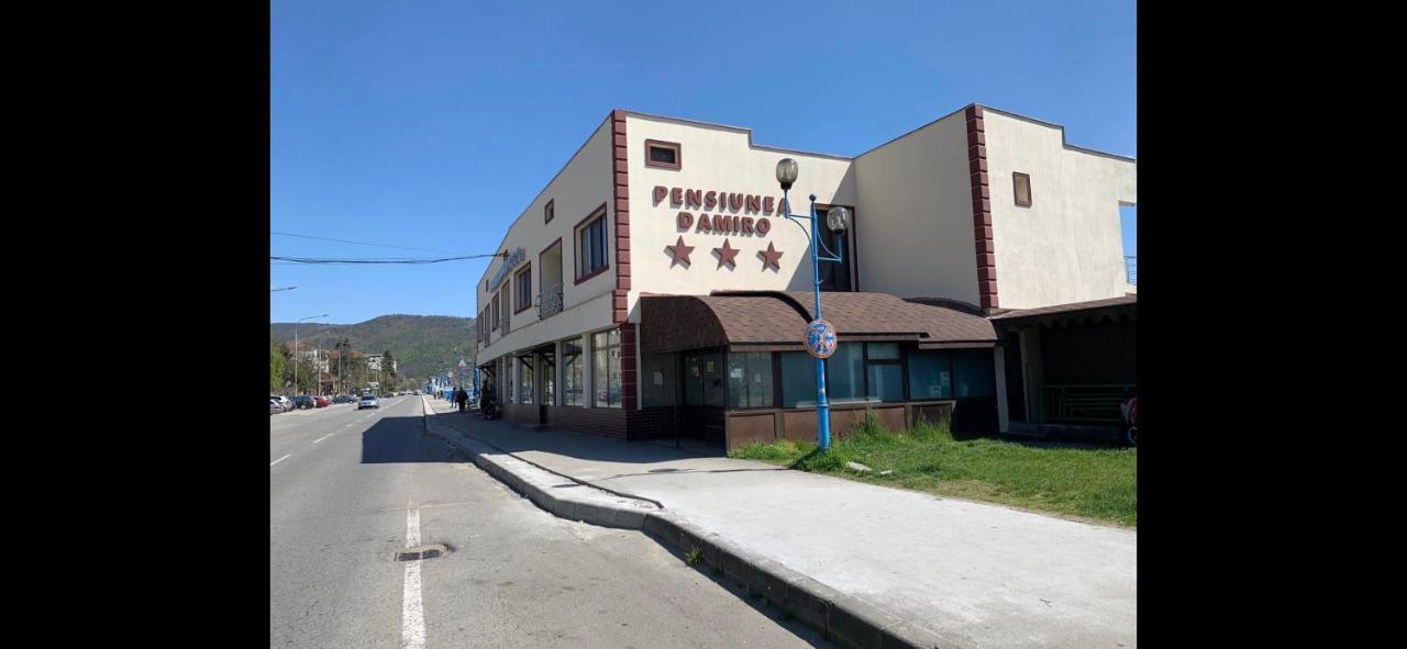 Pensiunea Damiro Hotel Orsova Exterior photo